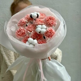 Розовые диантусы с хлопком