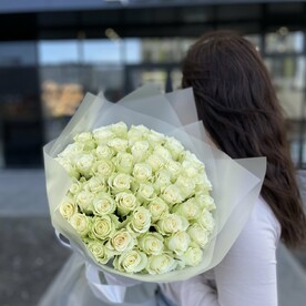 Букет из 51 белой розы