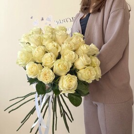 Букет из 25 роз Мондиаль (Эквадор) 70см
