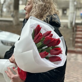 Букет из тюльпанов