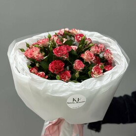 Моно из кустовых роз