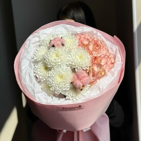 Нежный букет с гортензией и хлопком