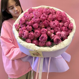 Королевский букет из пионовидной розы