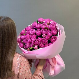 Розы розовые пионовидные с ароматом малины
