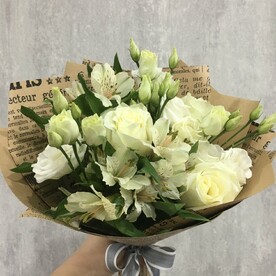 Роза, Альстромерия белая, Лизиантус Эустома