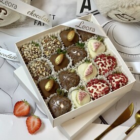Клубника в шоколаде 9-16 шт. Бельгийский шоколад callebaut. Подарочный набор 5609.