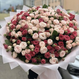Роза пионовидная кустовая, Дизайнерская упаковка