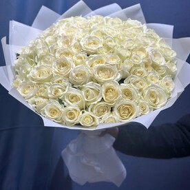 Букет из Белые Розы 50см 81 шт