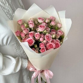 Букет Розовых Кустовых Роз  9 шт