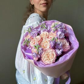 Роза кустовая шт, Маттиола шт, Пленка матовая шт, Тишью шт, шт, Подкормка для цветов шт