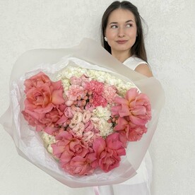 Нежный авторский премиум сборный букет