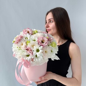 Композиция из хризантем, эустомы