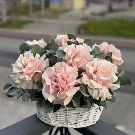 Корзина французских роз