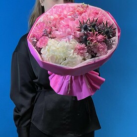 Диантус, Фисташка, Альстромерия, Лимониум микс, Роза розовая, Эрингиум, Солидаго крашенная, Гортензия, Пленка корейская, Тишью, декоративная