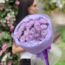 Букет из 5 кустовых хризантем фиолетовый