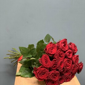 Красные розы 21