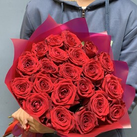 Красные розы 21шт