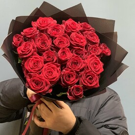 Красные розы 25шт