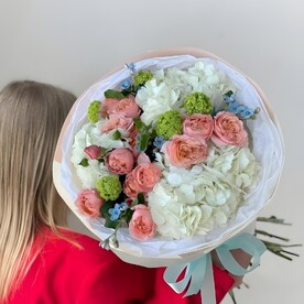 Летний букет с незабудками