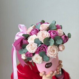 Кустовые розочки в коробке