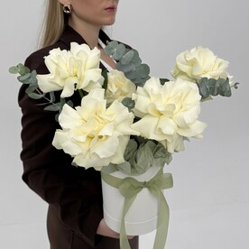 Роза Эквадор, Шляпная коробка