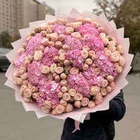 Роза кустовая, Гортензия, Дизайнерская упаковка
