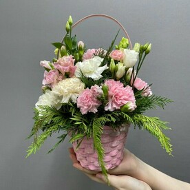 Диантус, Лизиантус Эустома, Гвоздика кустовая, Туя, Корзина, Оазис