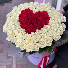 101 Роза сердце в коробке