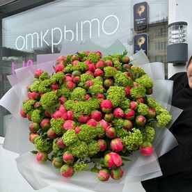 Букет пионов