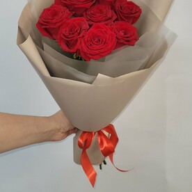 Букет из 9 красных роз !
