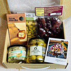 Гастрономический подарок «Наслаждение вкусом» — оливки и шоколад на меду