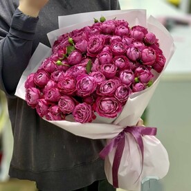 Пионовидные кустовые розы Сильва Пинк 51 шт.