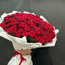 Розы красные 101 шт.