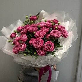 Малиновые розы🥰
