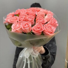 Букет из сибирской розы Лиз бед