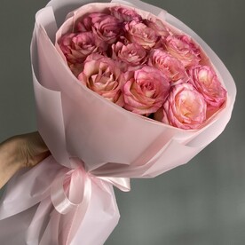 Моно букет из розы джумилия💕