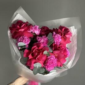 Французская Роза и стойкие диантусы💓