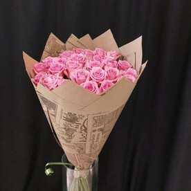 25 роз ревайвл 70 см