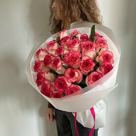 «Яркое признание» 25 шт Моно букет