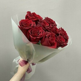 Моно из красной розы 9шт