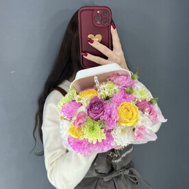 Бенто-Торт из цветов🎂💐 из Кустовой Розы и хризантемы Алтай