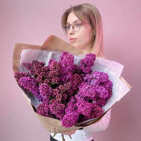 Весенний букет с сиренью