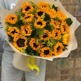 Букет из 19 подсолнухов 🌻