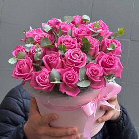 Роза аква в коробке
