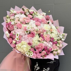 Роза пионовидная, Гортензия Гидрангия, Роза пионовидная кустовая, Лизиантус Эустома, Гвоздика, Упаковка