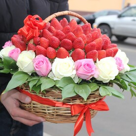 Зелень, Роза, Клубника, Оазис, Корзина