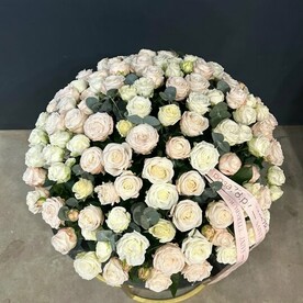 Корзина Пионовидных Роз Бомбастик Микс
