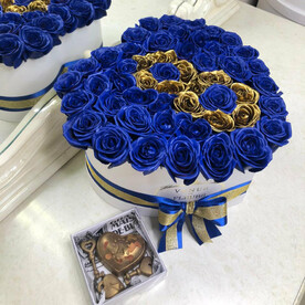 Синие розы с золотом "With Date"