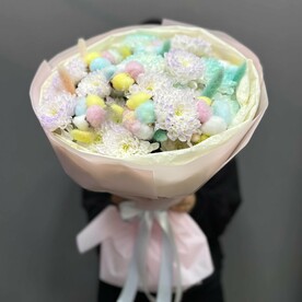 Букет из 5 кустовых хризантем с хлопком
