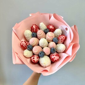 Букет клубники в шоколаде "Зефирка" (32)